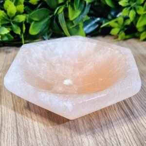 Bowl hexagonal de selenita laranja