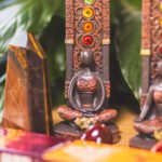 Incensário Torre 7 Chakras Yogue Barroco Mãos Unidas