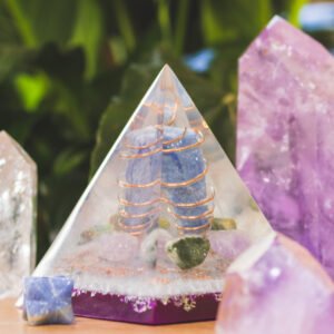 Orgonite Quartzo Azul, Ametista e Esmeralda